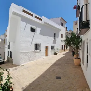 https://a-tiro-de-piedra-del-castillo-a-stones-throw-from-the-castle.es-andalucia.com